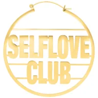 Selflove Club Hoops - Oro, Acciaio chirurgico Orecchini Selflove Club Hoops dorati in acciaio chirurgico su sfondo bianco