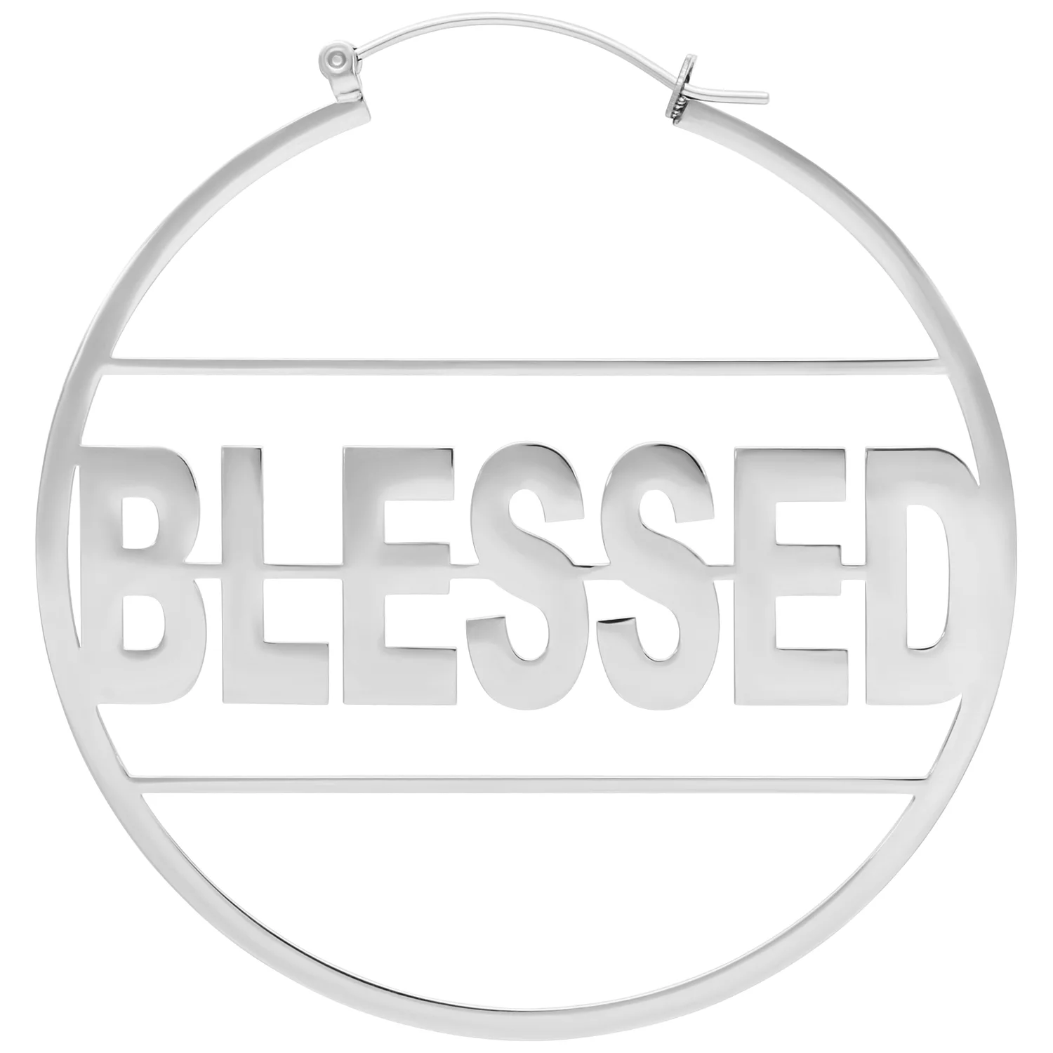 Orecchini d'argento con la scritta 'Blessed' su sfondo bianco
