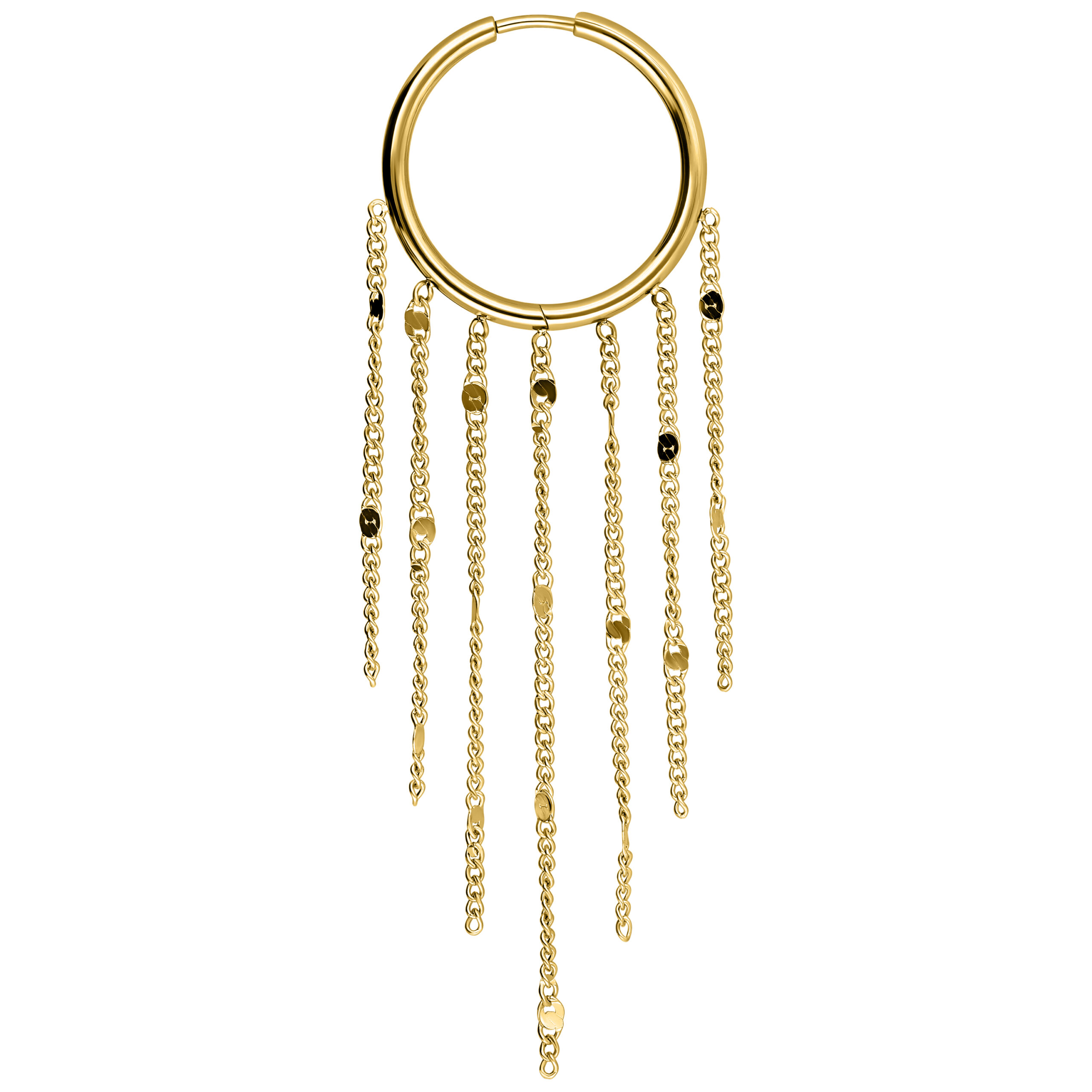 Goldener Ohrring mit hängenden Ketten und Klappverschluss auf weißem Hintergrund