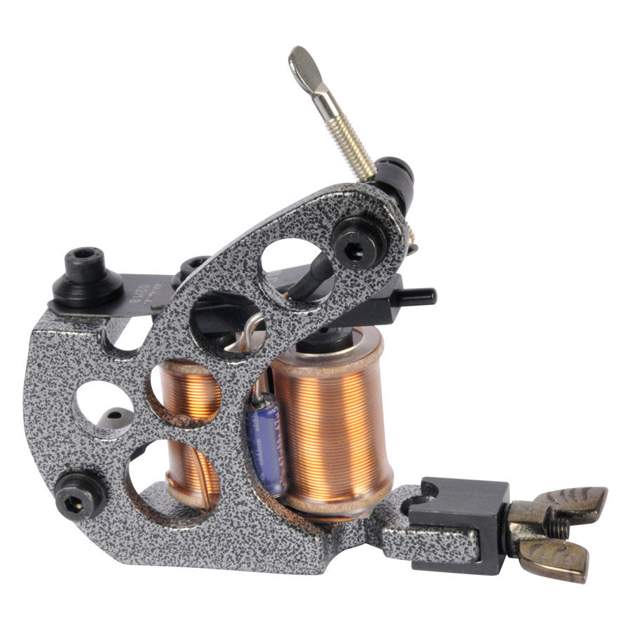 Macchina per tatuaggi grigia Bertha con bobine in rame su sfondo bianco