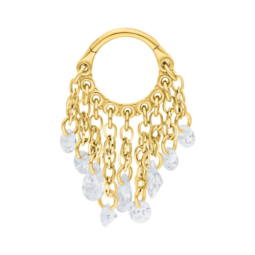 Anello piercing dorato con catene di cristalli chiari su sfondo bianco
