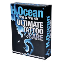 Confezione nera con scritta blu e motivo di drago, logo H2Ocean