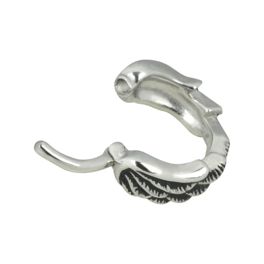 Septum Clicker Ali d'Angelo Argento Septum Clicker argento a forma di ali d'angelo su sfondo bianco